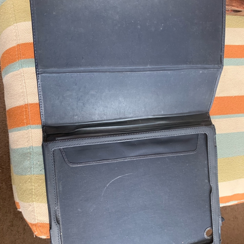Coach IPad Case - Picture 3 of 4